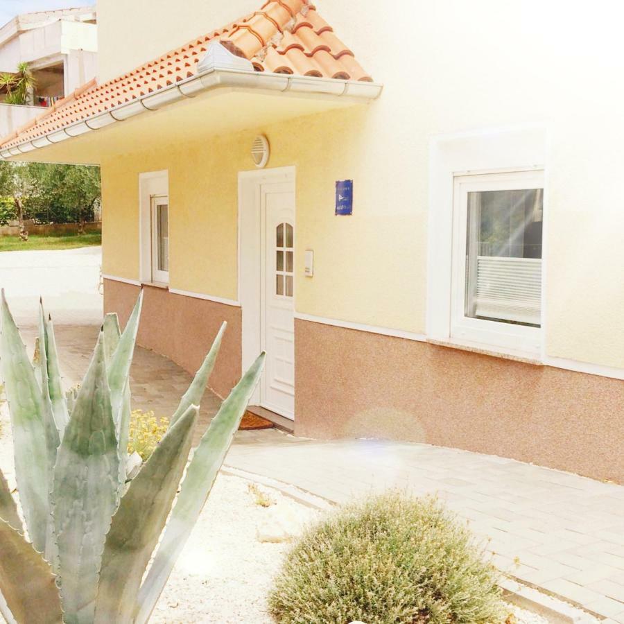 Nina Apartamento Zadar Exterior foto